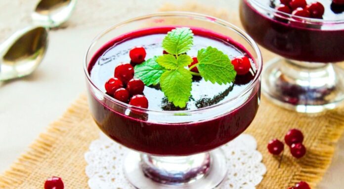 Кухарі назвали смачний рецепт домашнього желе Кухарі назвали смачний рецепт домашнього желе