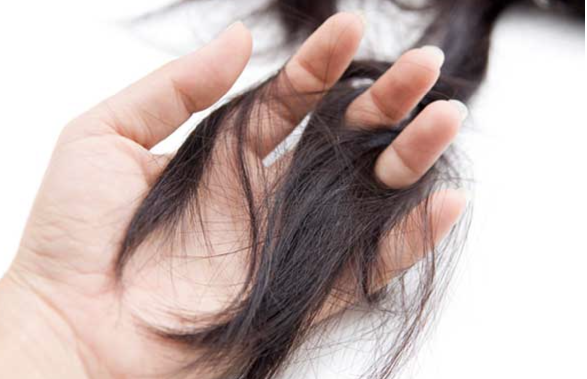 Як боротися з випадінням волосся восени