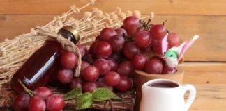 Кухар поділився пряним рецептом маринованого винограду