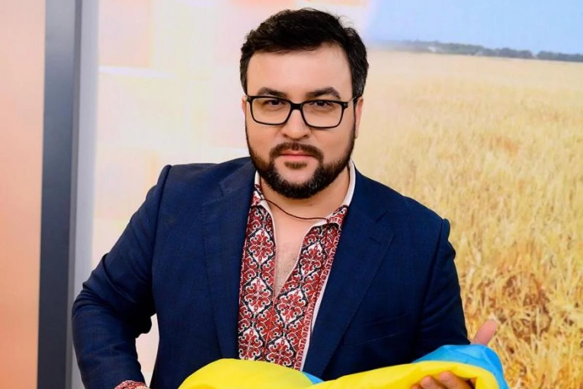 Руслан Сенічкін познайомив прихильників зі своєю мамою