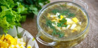 Господині назвали смачний рецепт зеленого борщу з новим інгредієнтом 