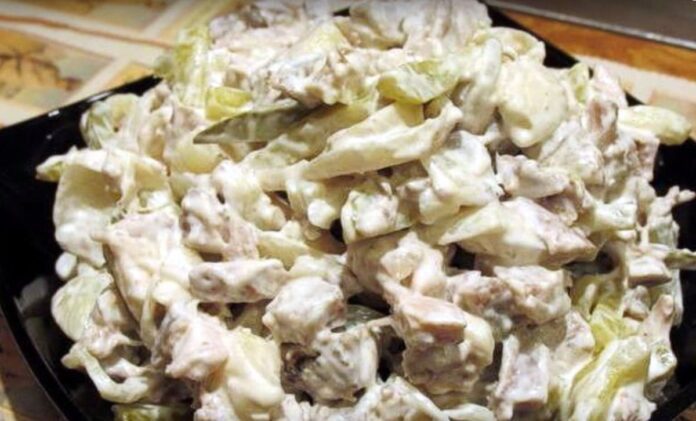 Кухарі пояснили, як приготувати швидкий та смачний салат