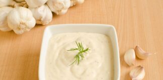 Рецепт того самого часникового соусу до шаурми