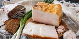 Старовинний спосіб засолювання сала