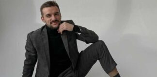 Максим Тарапата показав фото з весілля