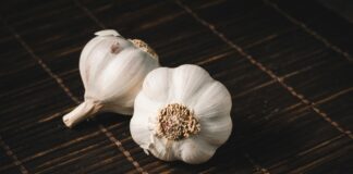 Городник розповів, коли правильно саджати озимий часник у 2023 