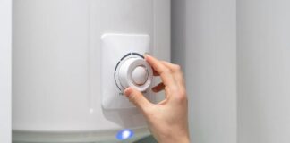 Експерти розповіли, чи можна постійно залишати включеним бойлер для нагріву води 