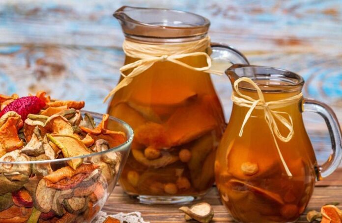 Рецепт компоту з сухофруктів