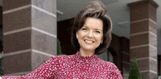 Марічка Падалко показала новий трендовий молочний тренч