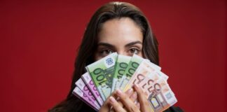 Експерти назвали 6 речей, які не можна давати нікому в борг