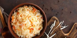 Кухар назвав головні помилки при квашенні капусти