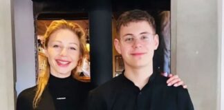 Тіна Кароль показала свого дорослого сина