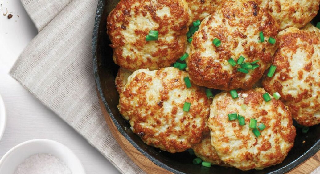 Забудьте рецепт вашої бабусі: готуємо котлети по-новому з цукром у фарші. Такого ви ще не куштували 