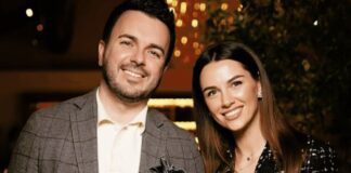 Дружина Григорія Решетніка пояснила, чому не будуть всиновлювати дитину