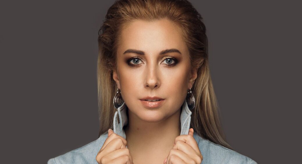 Тоня Матвієнко вперше після смерті мами вийшла на сцену: зірка розчулила шанувальників своїм виступом 