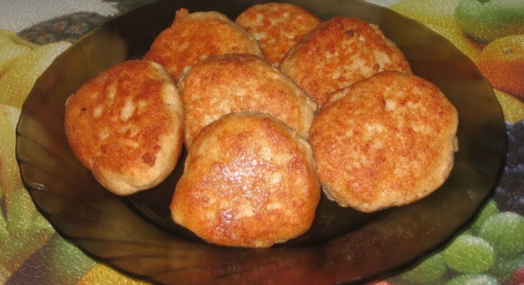 Більше ніяких яєць та хлібу: соковиті й ароматні курячі котлети за особливим рецептом. Смачні до неможливого 