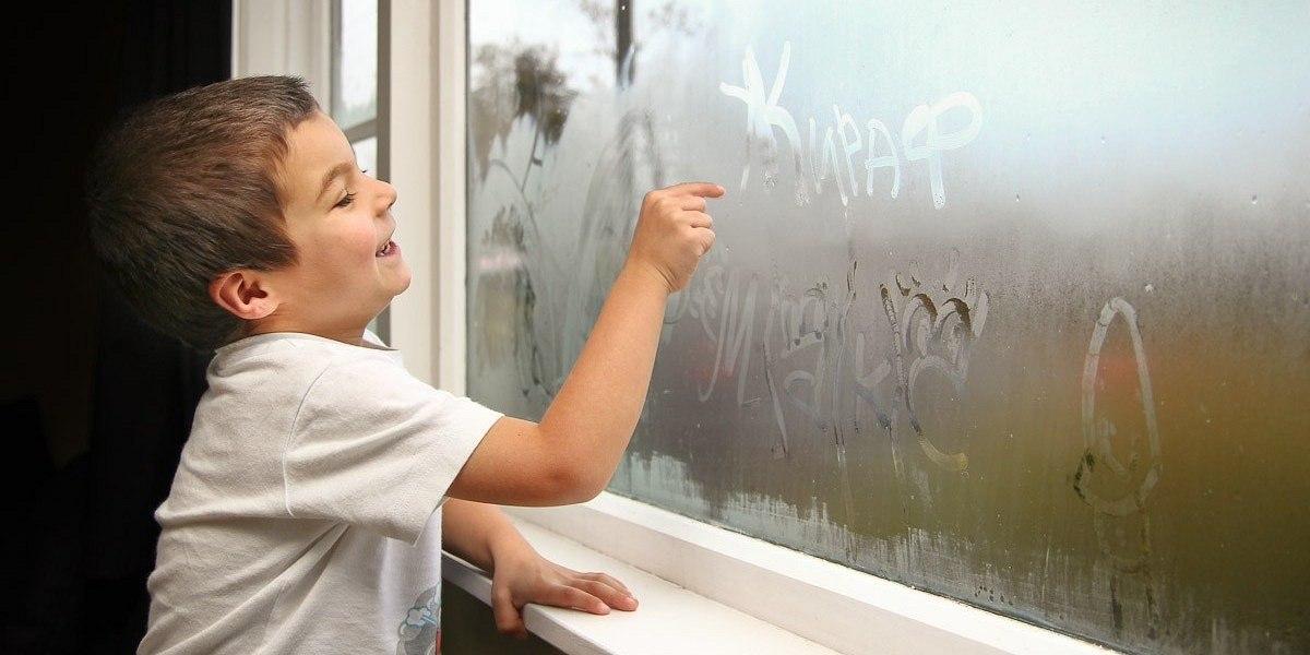 Як помити вікна, аби вони довго залишалися чистими 