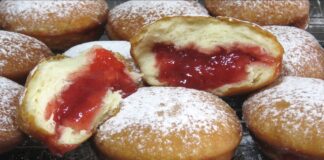 Смачні та ароматні пончики із джемом усередині: рецепт 