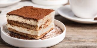 Як приготувати смачний торт Тірамісу вдома