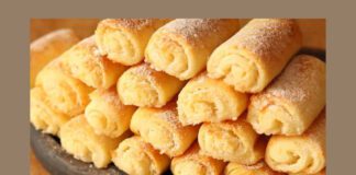 Смаколики до чаю: сиркові трубочки з начинкою