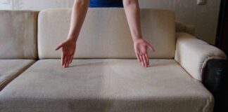 Як прибрати неприємний запах в дивані за 1 день