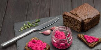 Коли найкраще викопувати хрін на городі для зберігання 