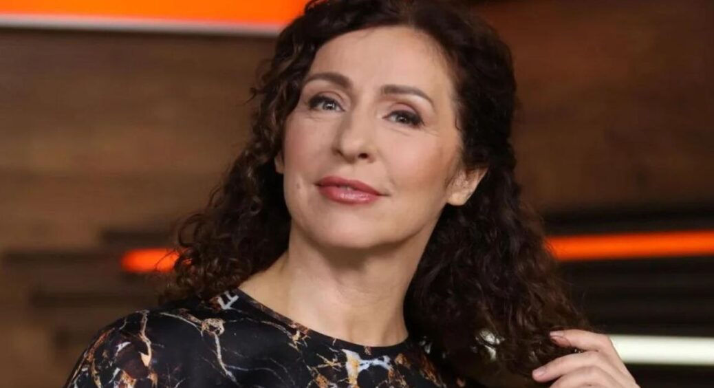 “Я змінилась”: 54-річна Надія Матвєєва зізналась, як почувається у стосунках із молодшим на 20 років 