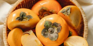 Господині розповіли, як з перестиглої хурми зробити корисне пюре 