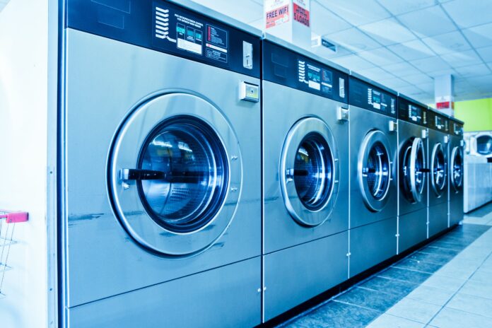 Які речі не можна прати у пральній машині та чому 