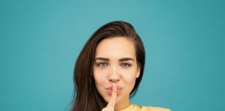 ТОП-3 знаків Зодіаку, які найкраще вміють берегти секрети