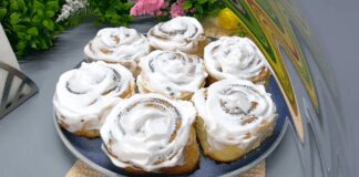 Рецепт швидких булочок з кремом до чаю