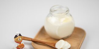 Як правильно зберігати сметану