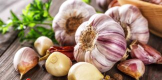 Експерти розповіли про правильне підживлення спатифілуму