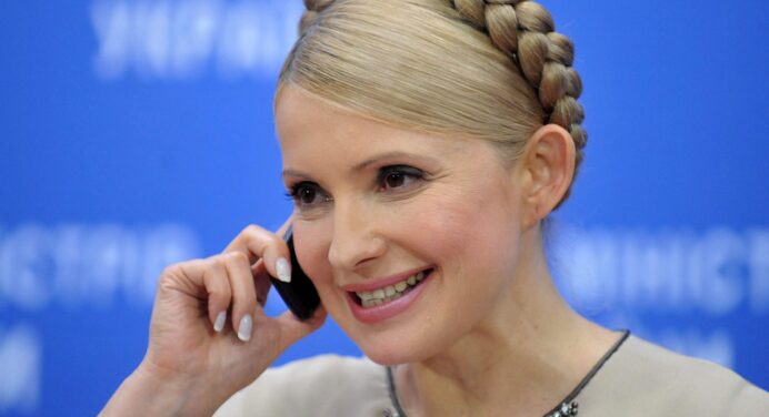 Василь Вірастюк показав, як Юлія Тимошенко виглядає в Раді: коса все та ж, обличчя – інше (ФОТО) 