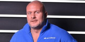 Узелков оголосив про заручини із коханою 