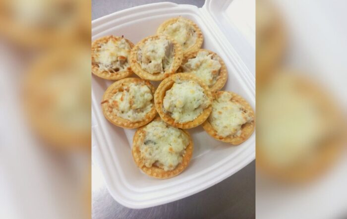 Простий рецепт смачних тарталеток із м'ясом до новорічного столу