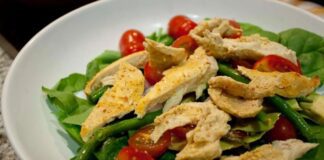 Рецепт салату з апельсином і куркою