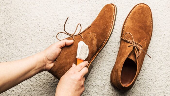 Як очистити замшеве взуття від забруднень