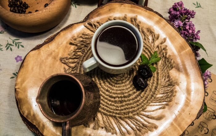 Цікавий рецепт смачного напою з фінікових кісточок, який замінить вам ранкову каву
