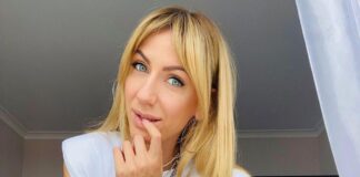 Нікітюк показалась у чорному образі