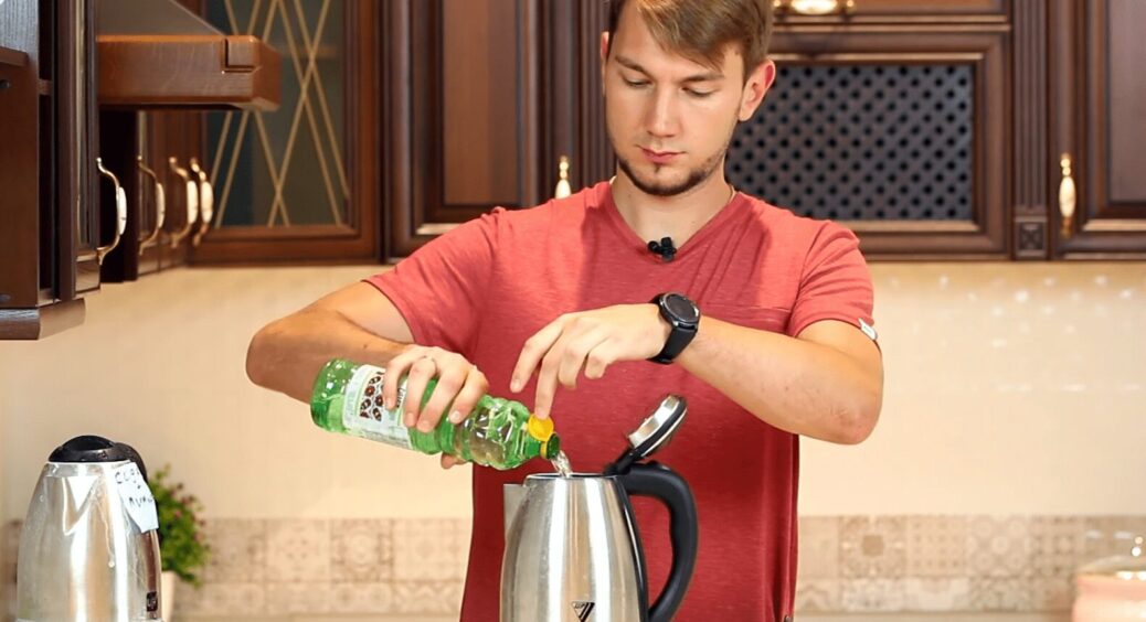 Як прибрати накип з чайнику без “хімії”: все необхідне є на кожній кухні. Чистота за копійки – це реальність 