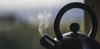 Як очистити чайник від накипу без лимонної кислоти