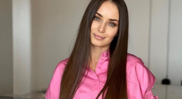 Українська Меган Фокс: Ксенія Мішина здивувала фанатів новим кольором волосся та нестандартним іміджем 