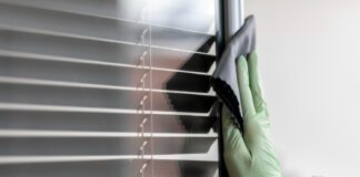 Як помити вікна, аби вони довго залишалися чистими 