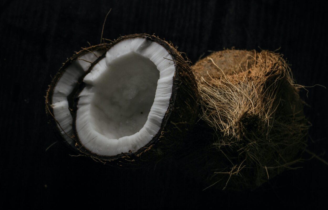 Як зробити горщик для квітів з кокосової шкаралупи