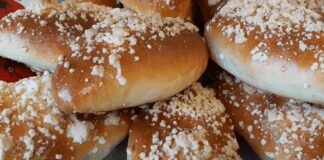  Як приготувати пухкі пиріжки з вишнями, щоб не витікала начинка