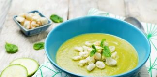 Господині поділилися рецептом смачного крем-супу із кабачків