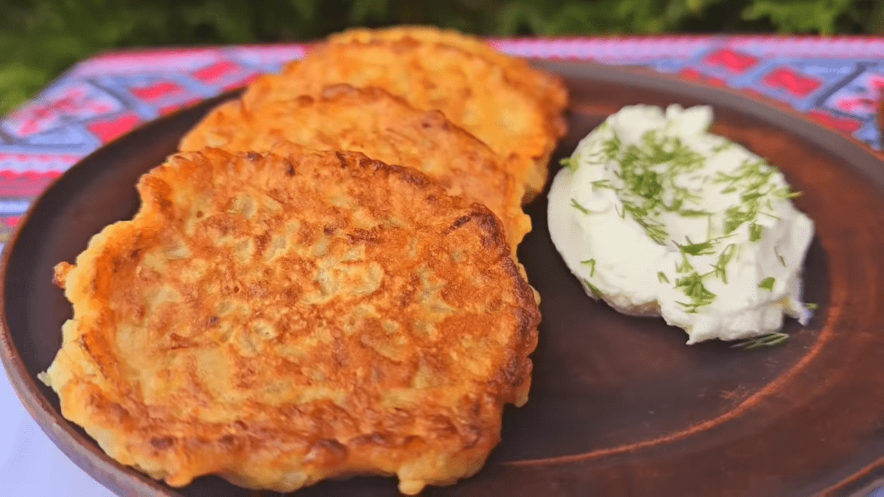 Кухар поділився рецептом цибульників до борщу