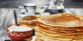 Рецепт мереживних млинців на Масляну: готується елементарно