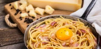 Євген Клопотенко розповів, як готувати домашню пасту карбонару